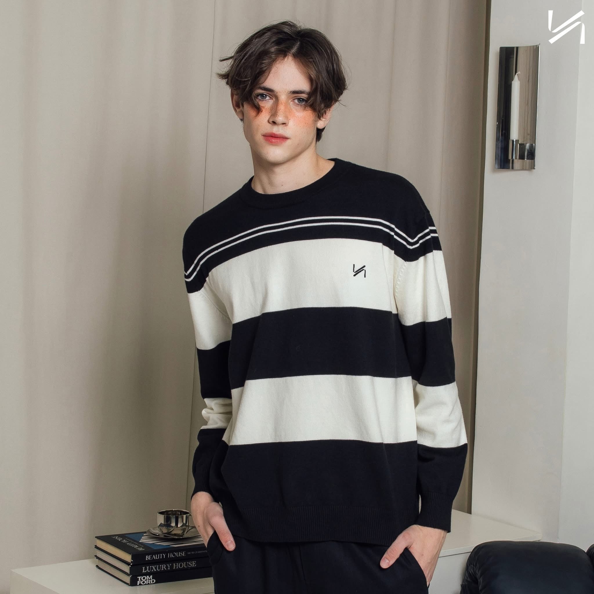 KINS | SWEATER KN121