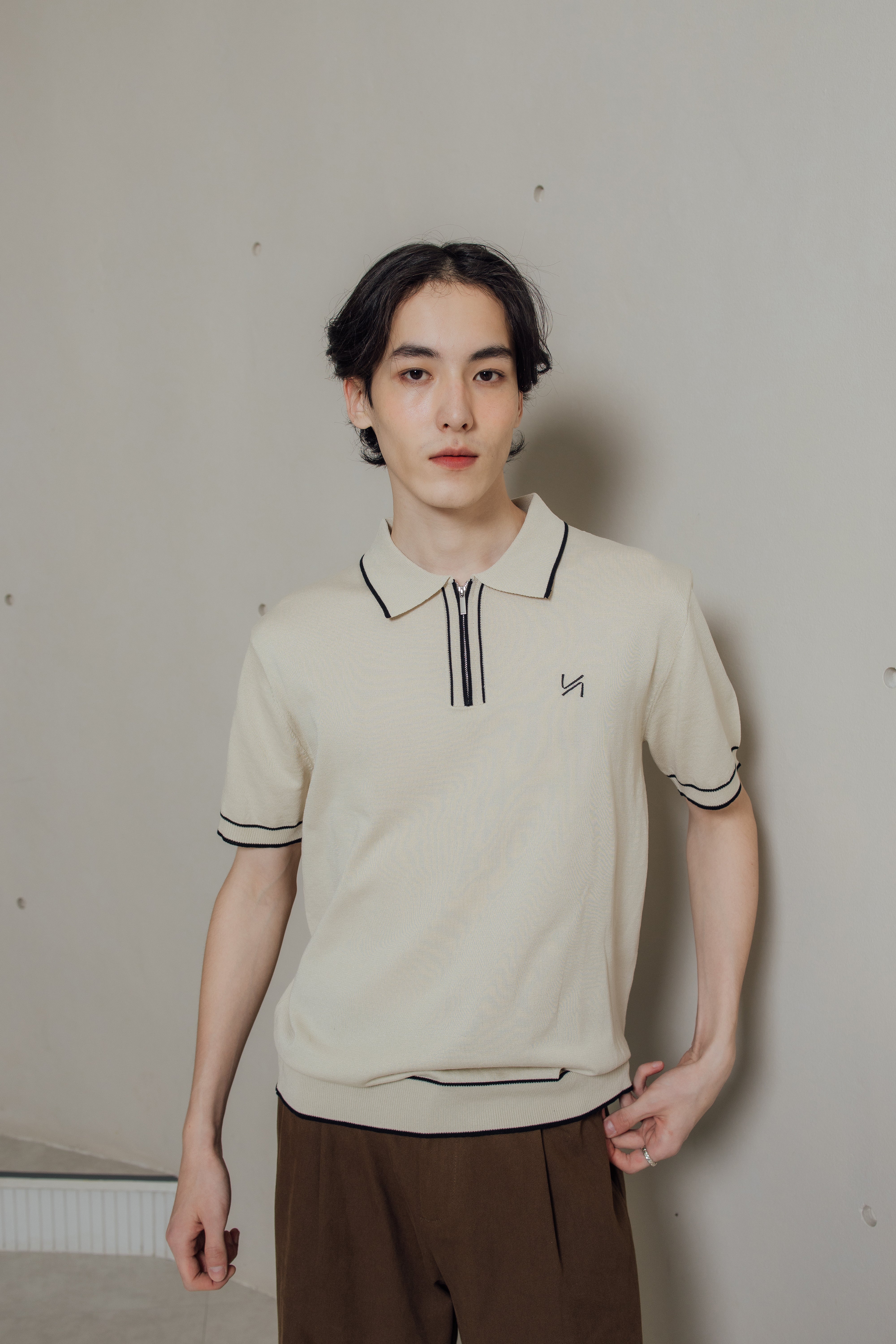 Color: Cream