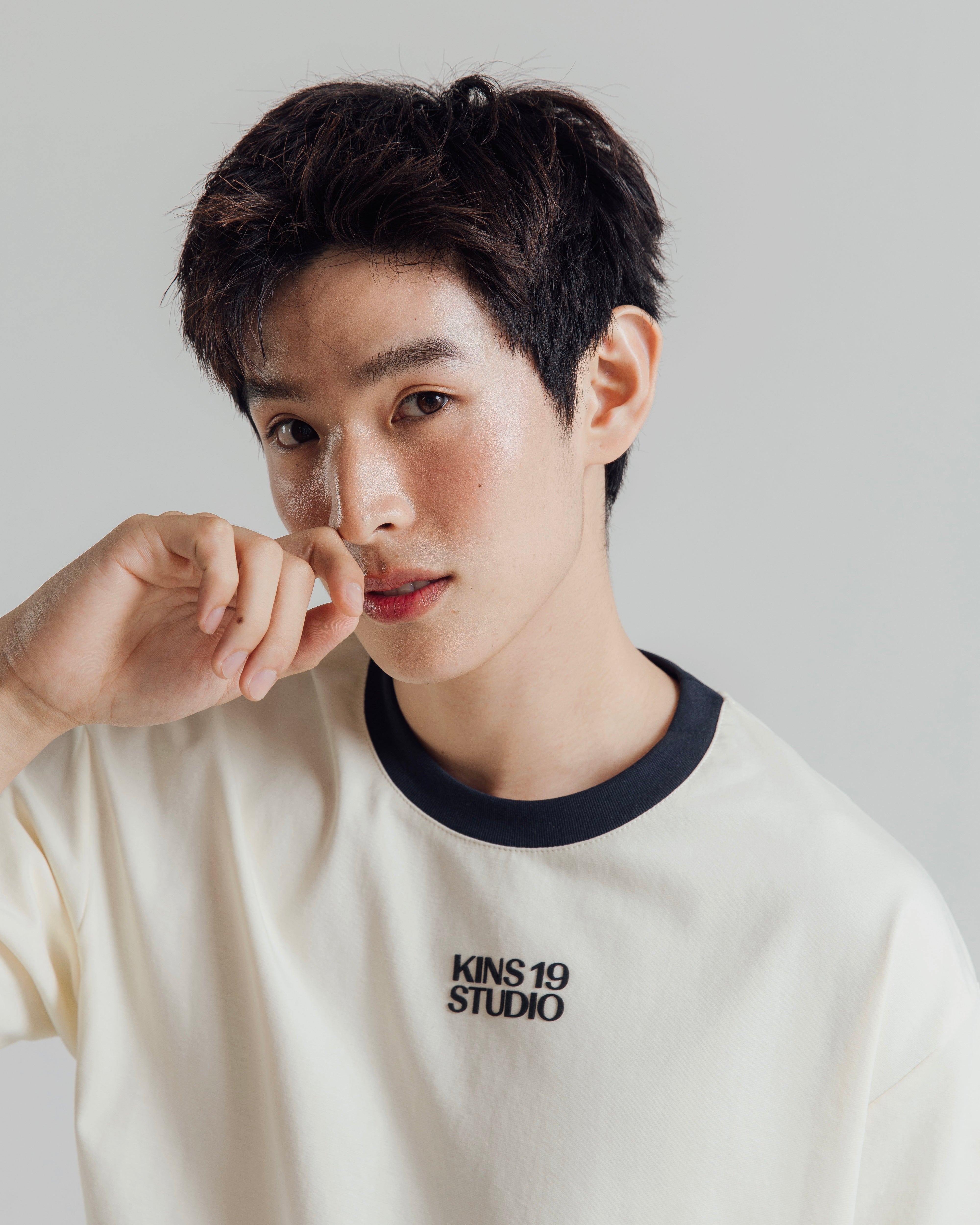 KINS 19 STUDIO |  URBAN DAILY T-SHIRT [TN19]