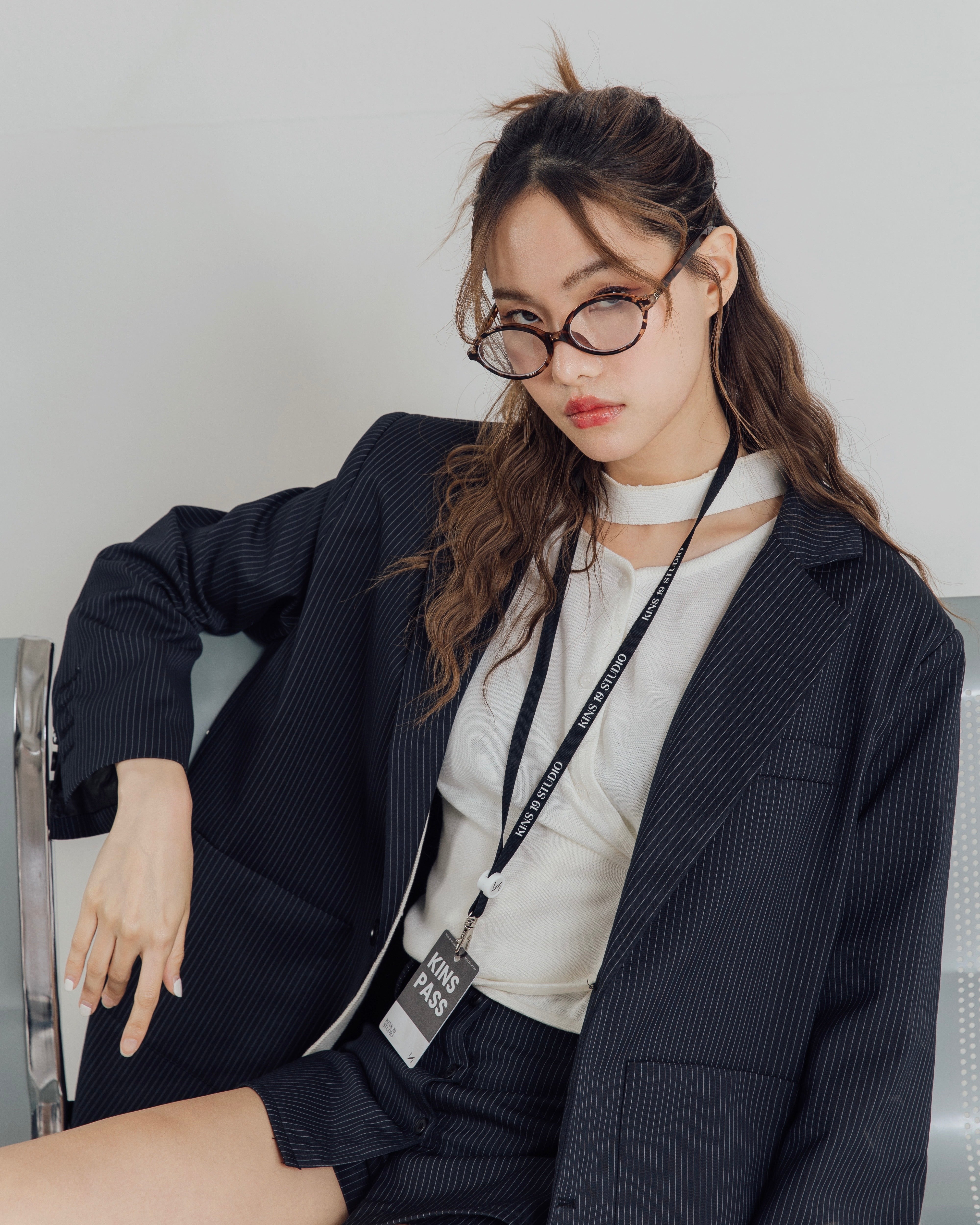 KINS 19 STUDIO | PINSTRIPE OVERSIZED BLAZER [KN322]