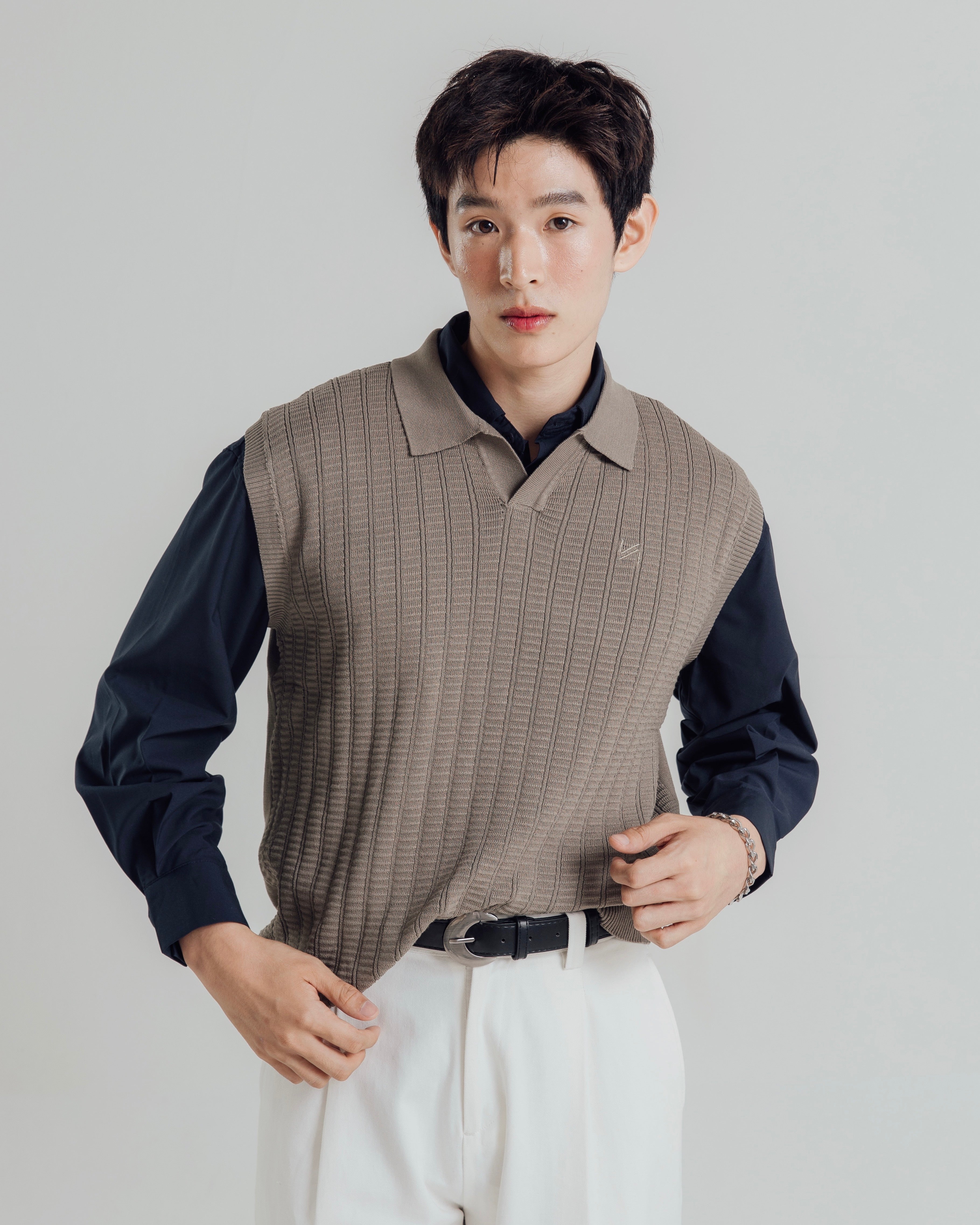 KINS 19 STUDIO | OVERSIZED BUTTON-DOWN SHIRT [KN137]