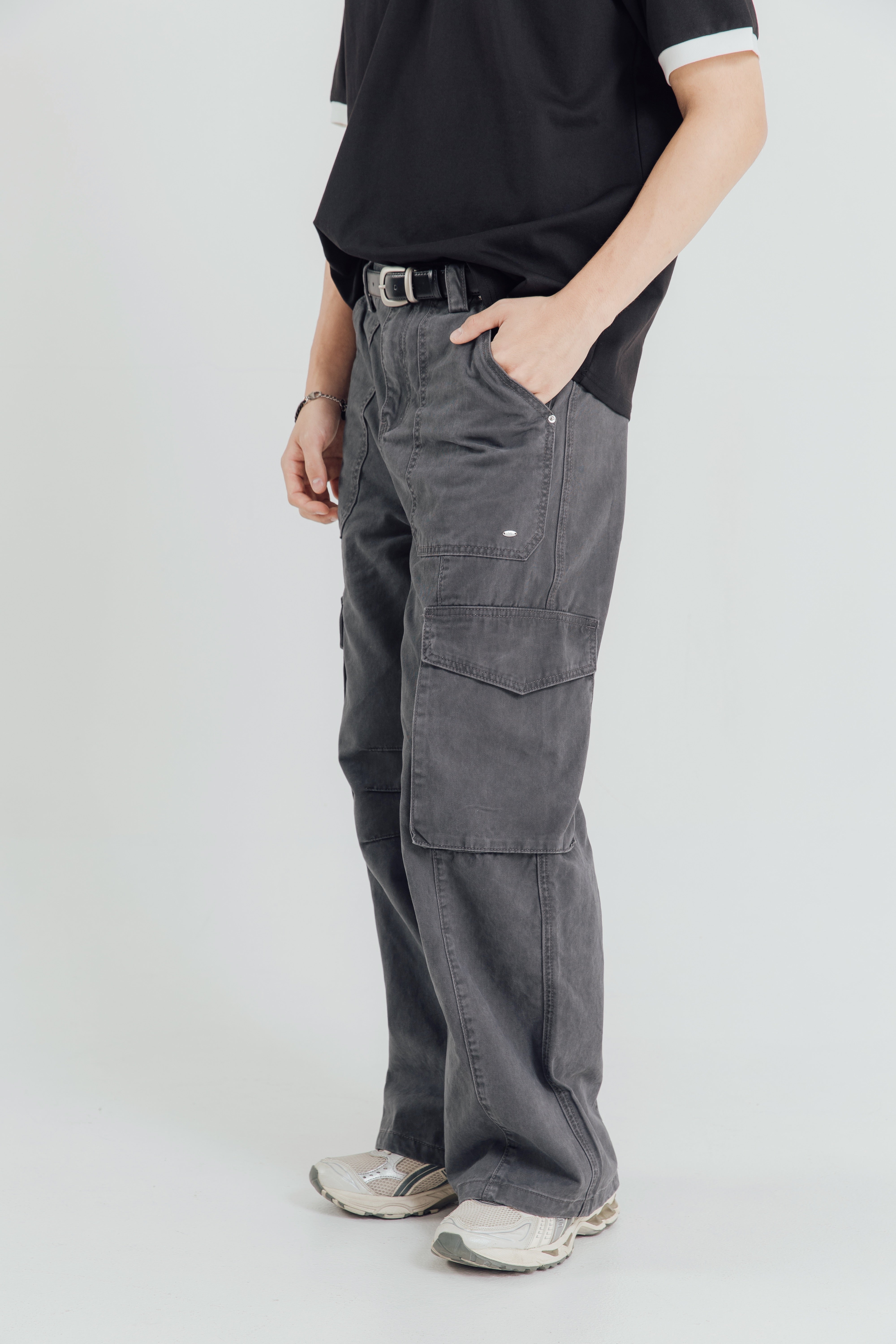 KINS 19 STUDIO |  LOOSE-FIT CARGO PANTS  [F117]