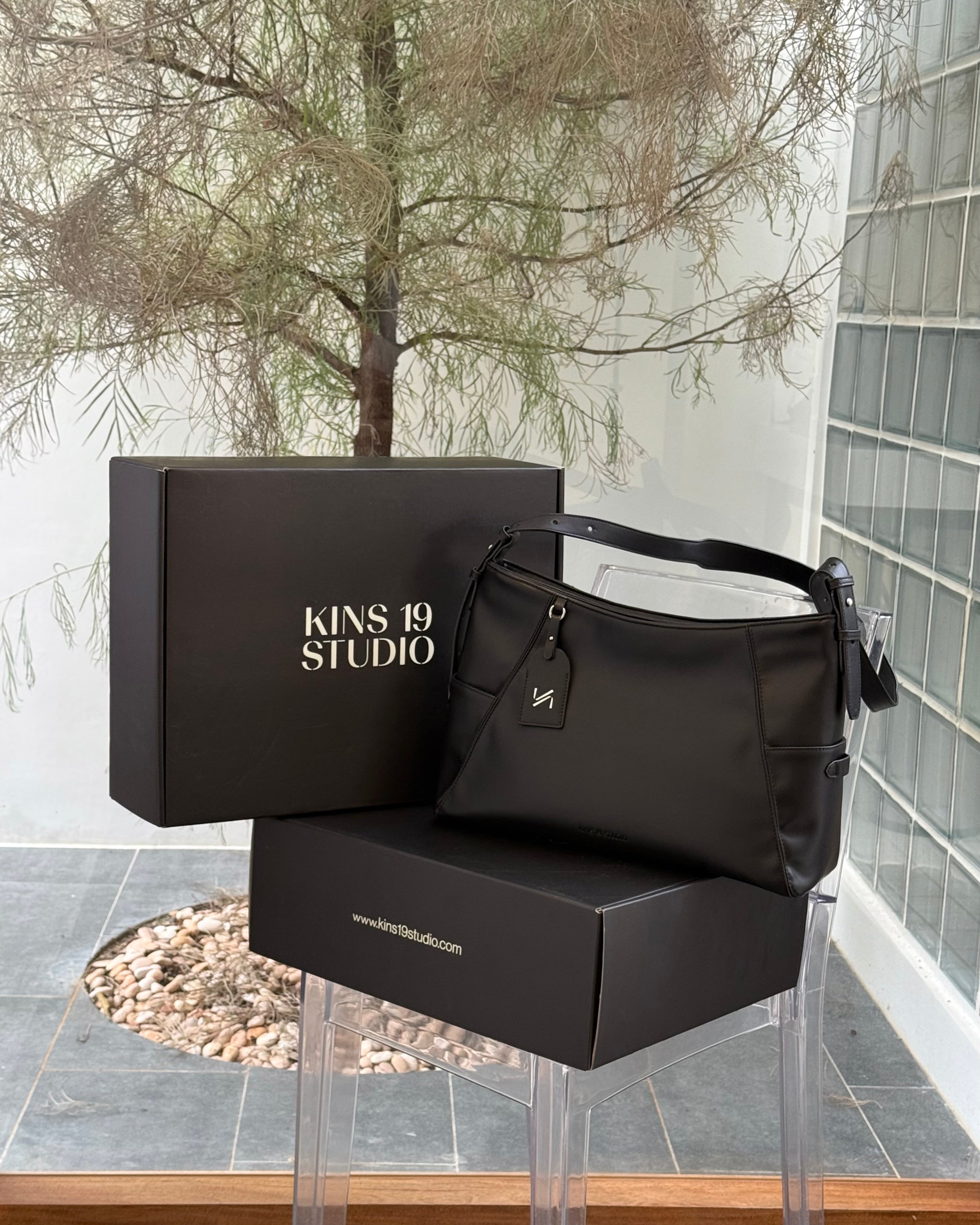 KINS Daily Glow Tote Bag [KPB01]