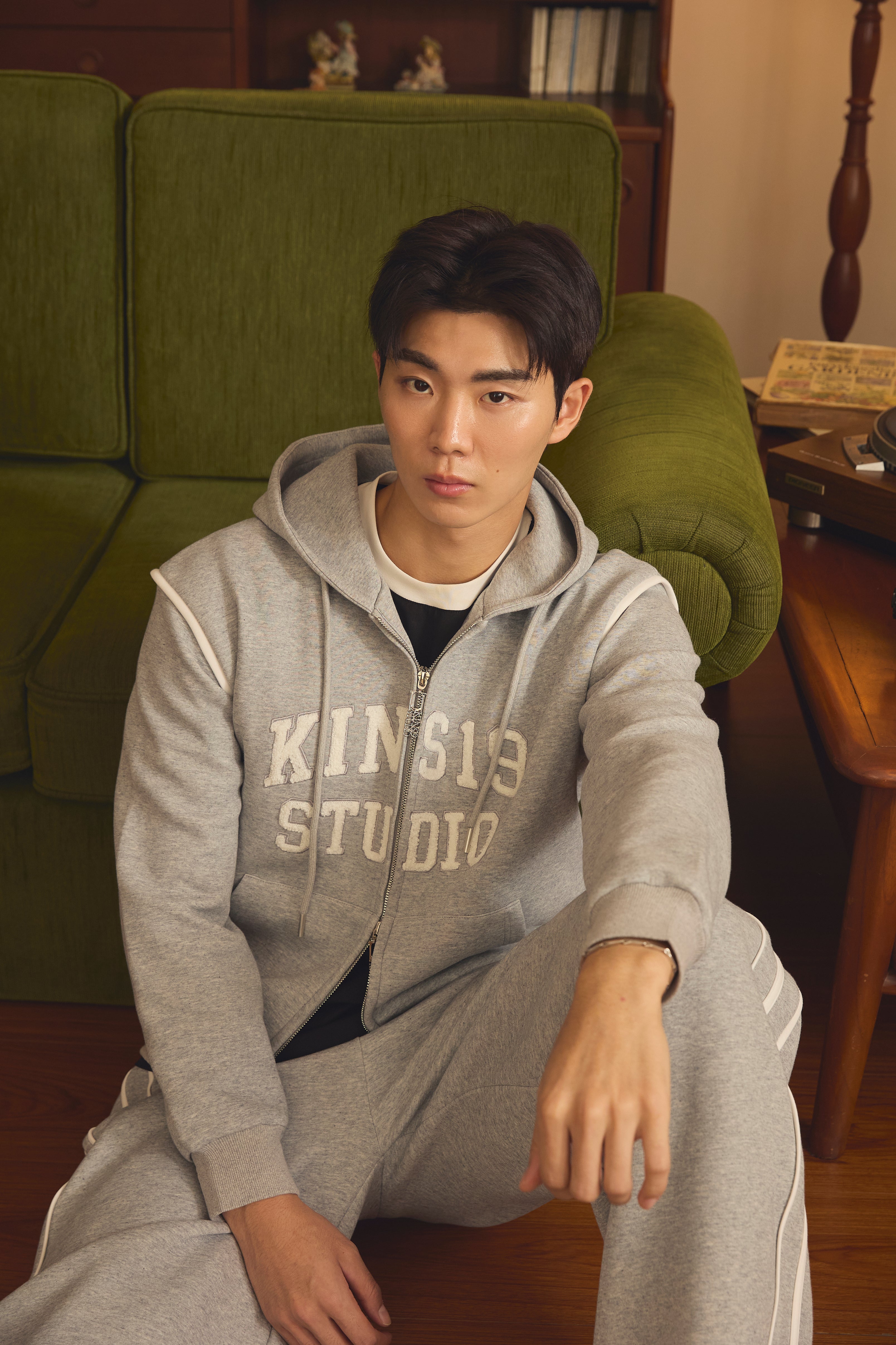 KINS Chenille Hoodie [KN325]