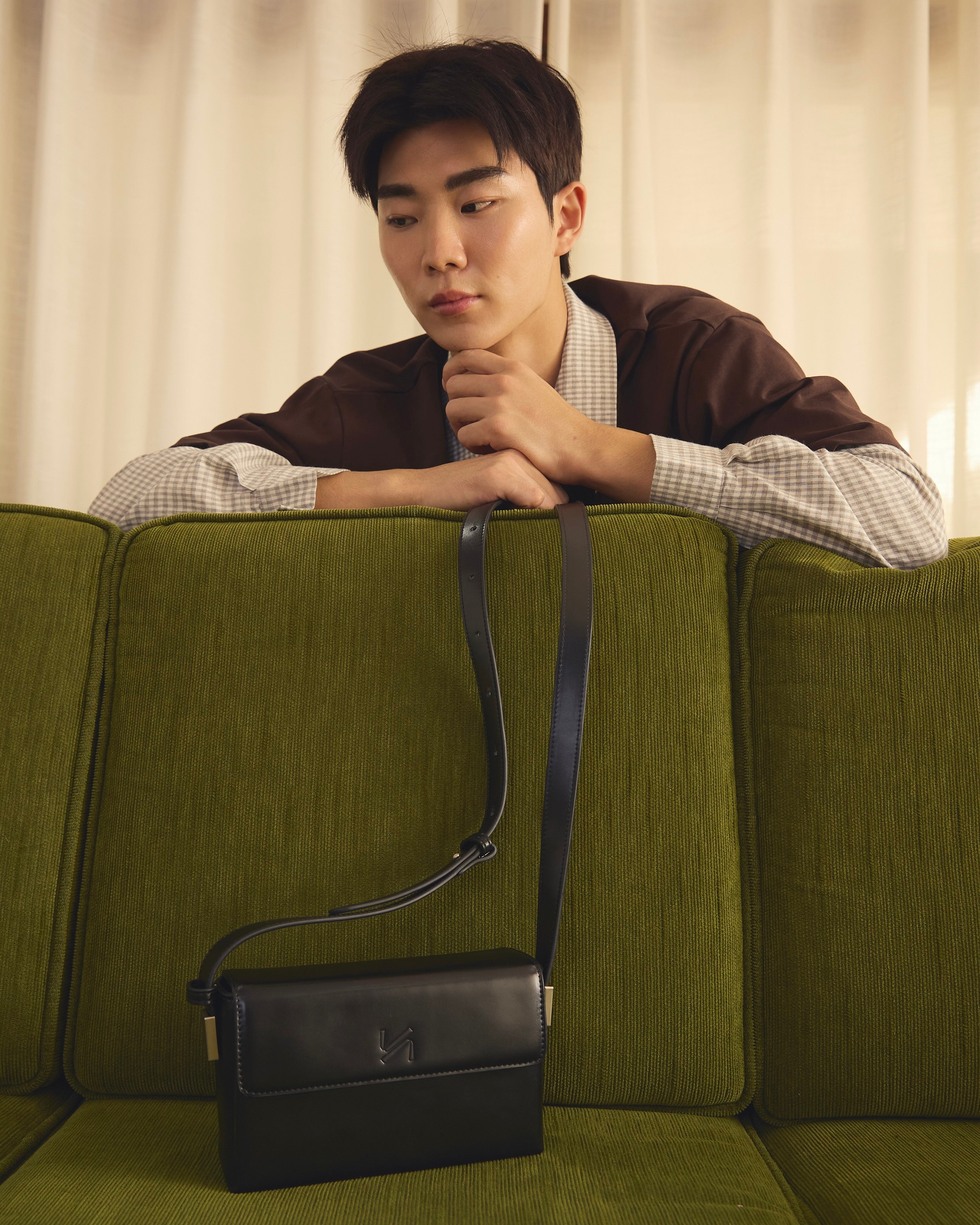 KINS After Glow Structured Box Bag [KPB02]