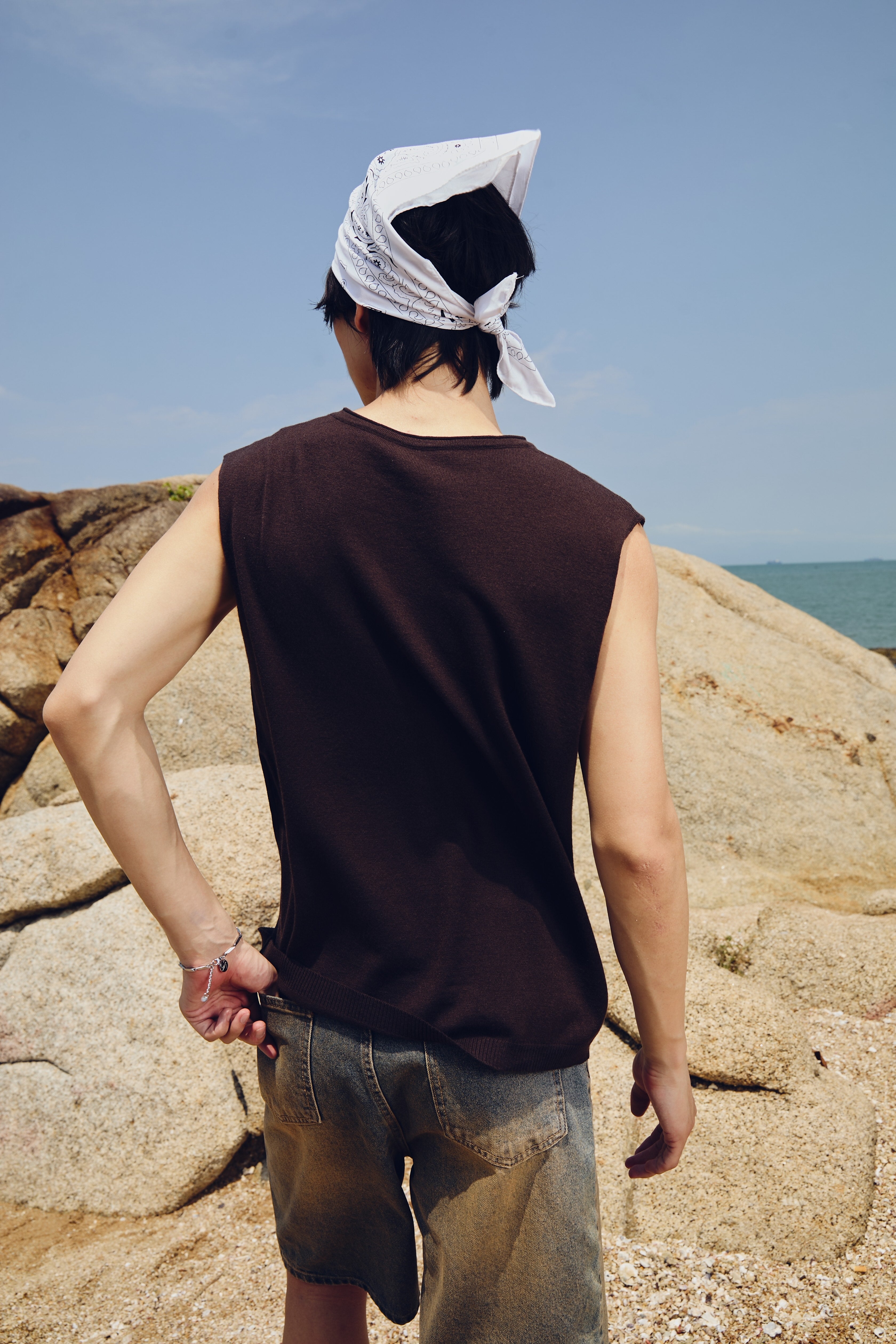 KINS Sleeveless Relaxed Tee [KS22]