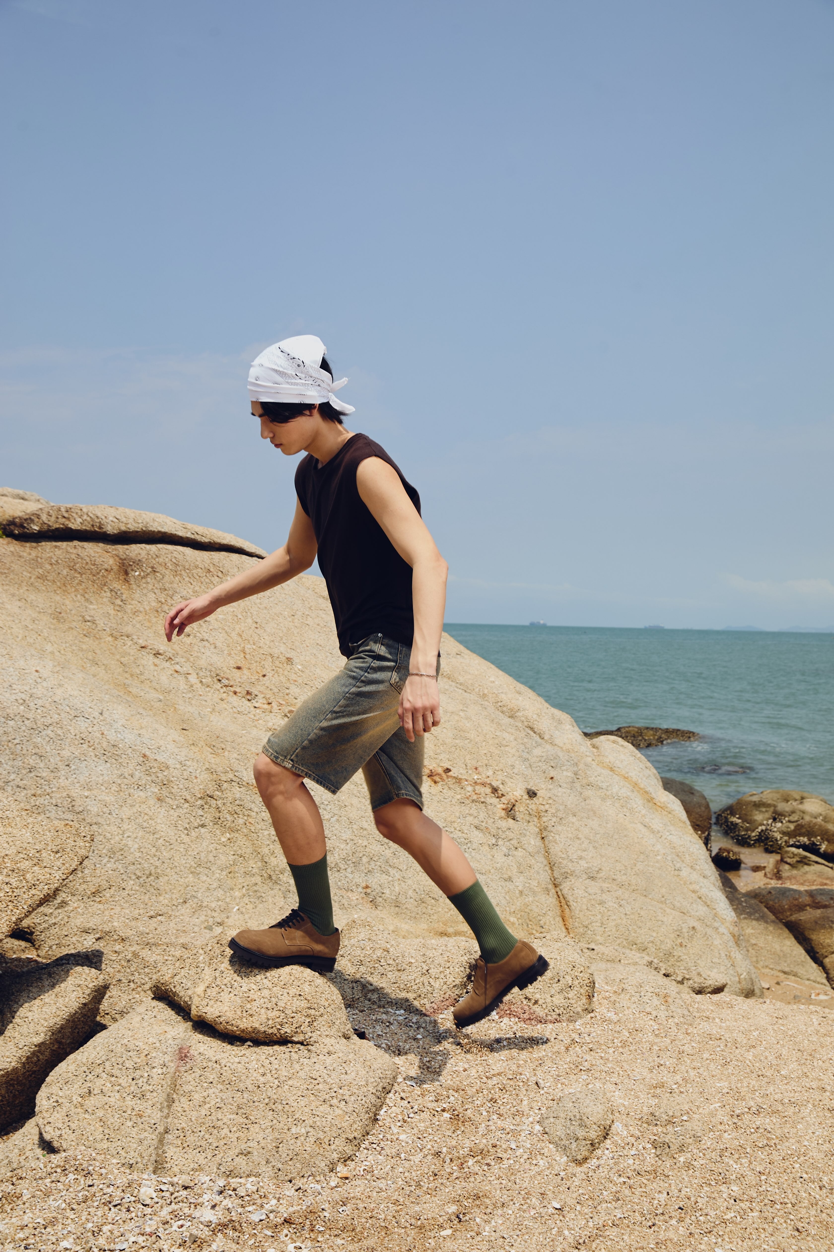 KINS Sleeveless Relaxed Tee [KS22]